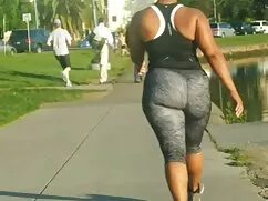 Uma jolie mogli porc ...