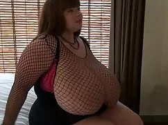 Pornostar giovane ru ...